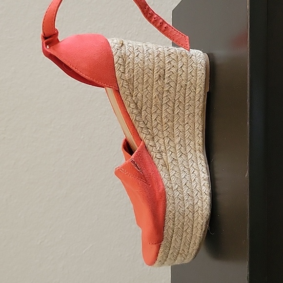 Size 6.5 Db Dk Fashion Coral Ankle Strap Espadrille Wedges - Picture 5 of 11